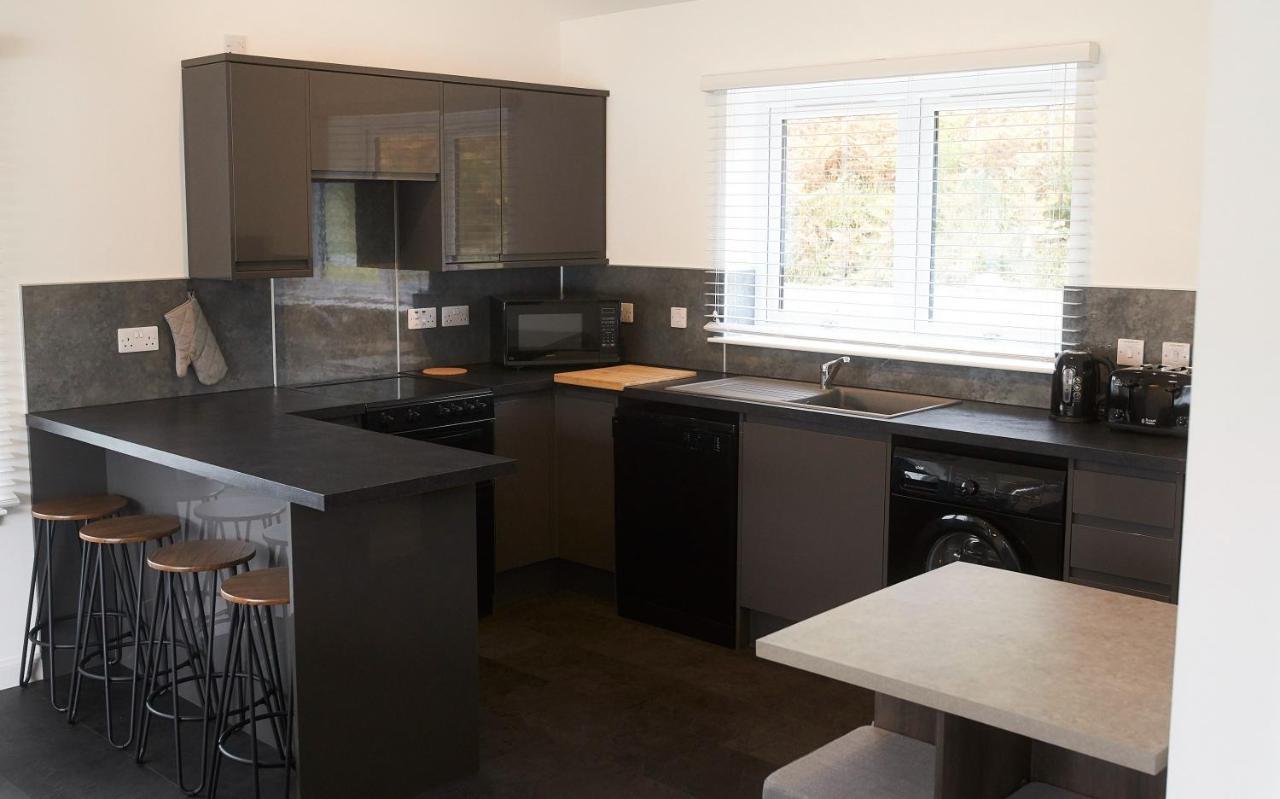 Shoreland Lodges - Cherry Lodge Fort Augustus Bagian luar foto