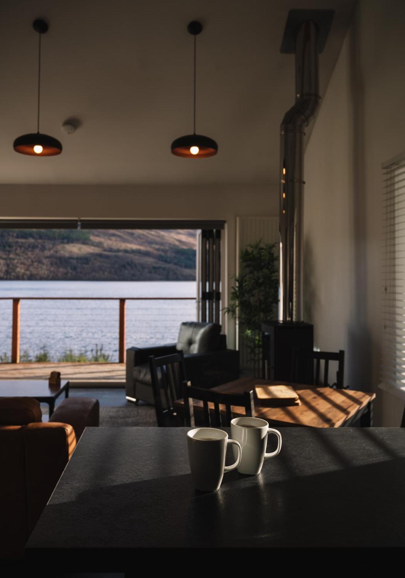 Shoreland Lodges - Cherry Lodge Fort Augustus Bagian luar foto