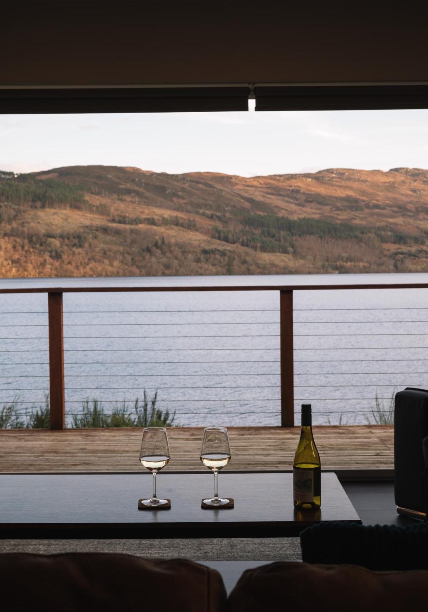 Shoreland Lodges - Cherry Lodge Fort Augustus Bagian luar foto