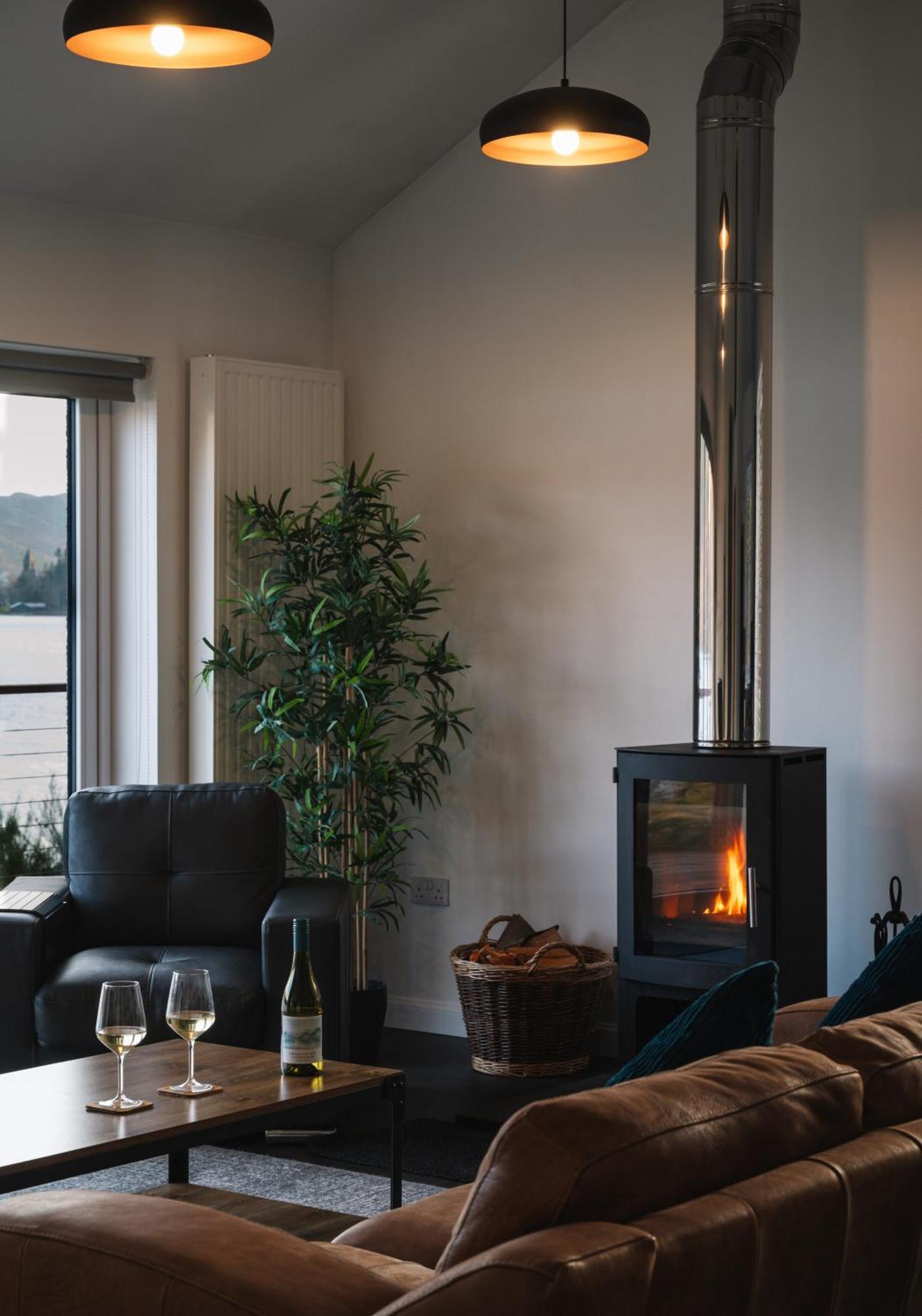 Shoreland Lodges - Cherry Lodge Fort Augustus Bagian luar foto