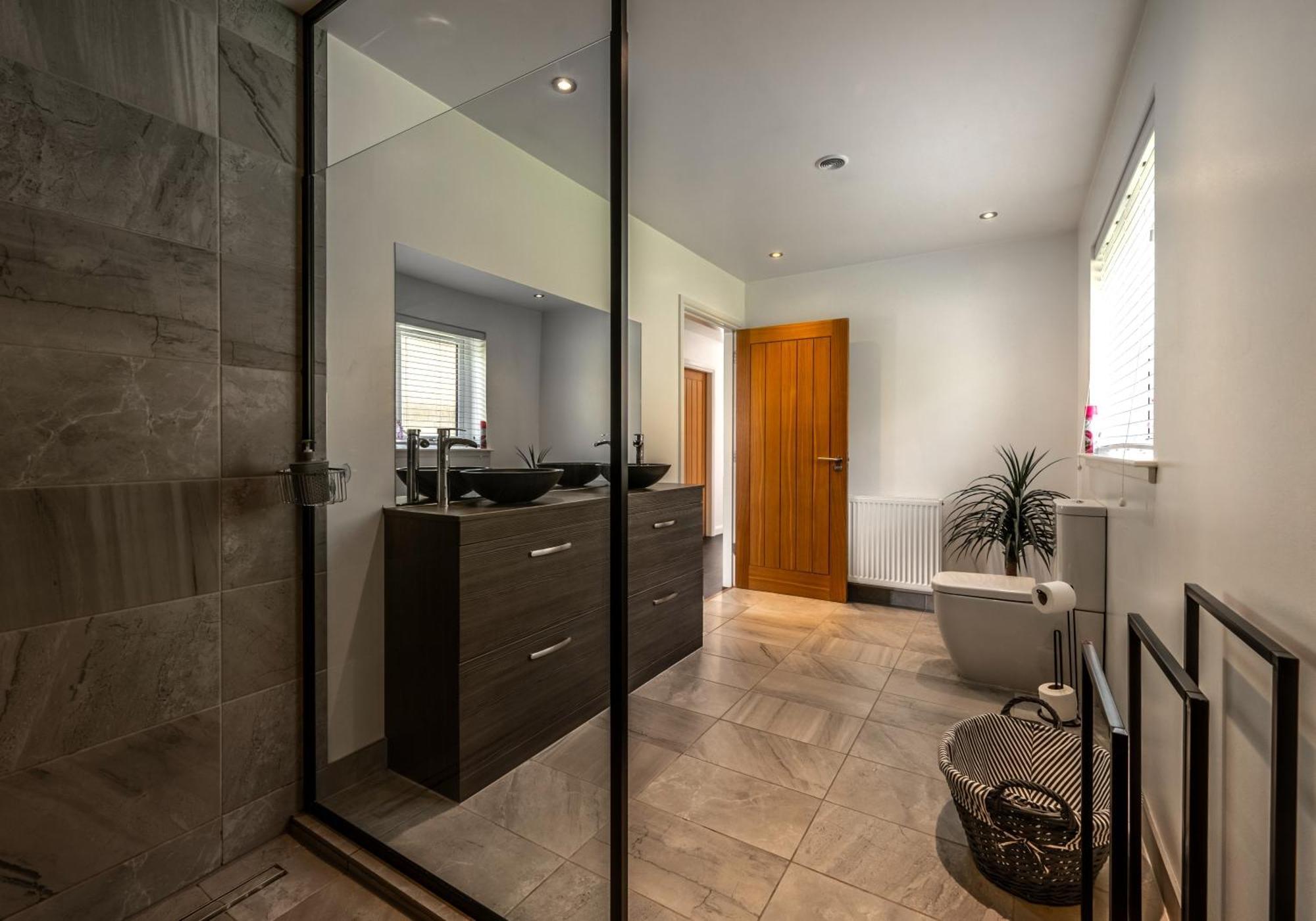 Shoreland Lodges - Cherry Lodge Fort Augustus Bagian luar foto