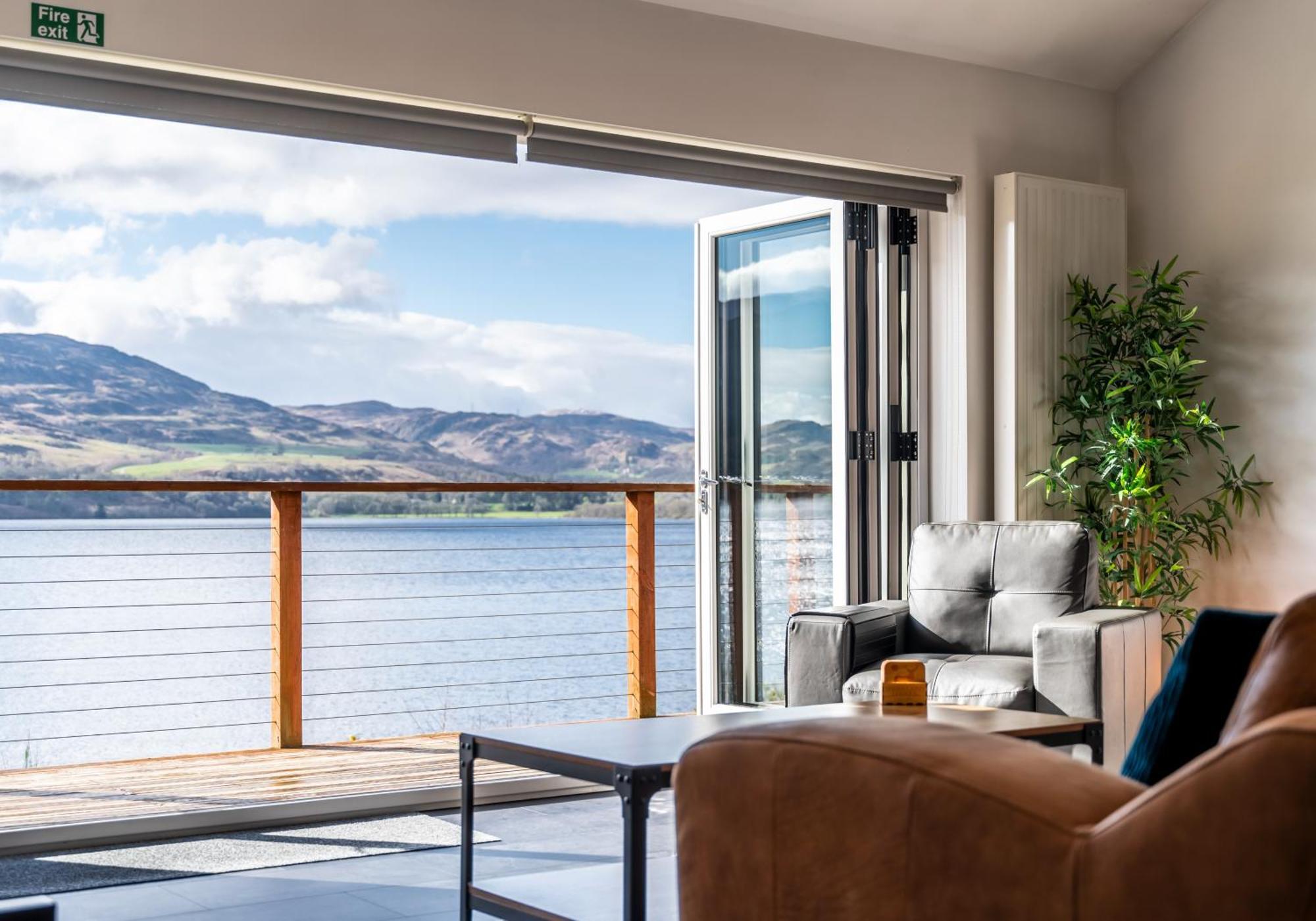 Shoreland Lodges - Cherry Lodge Fort Augustus Bagian luar foto