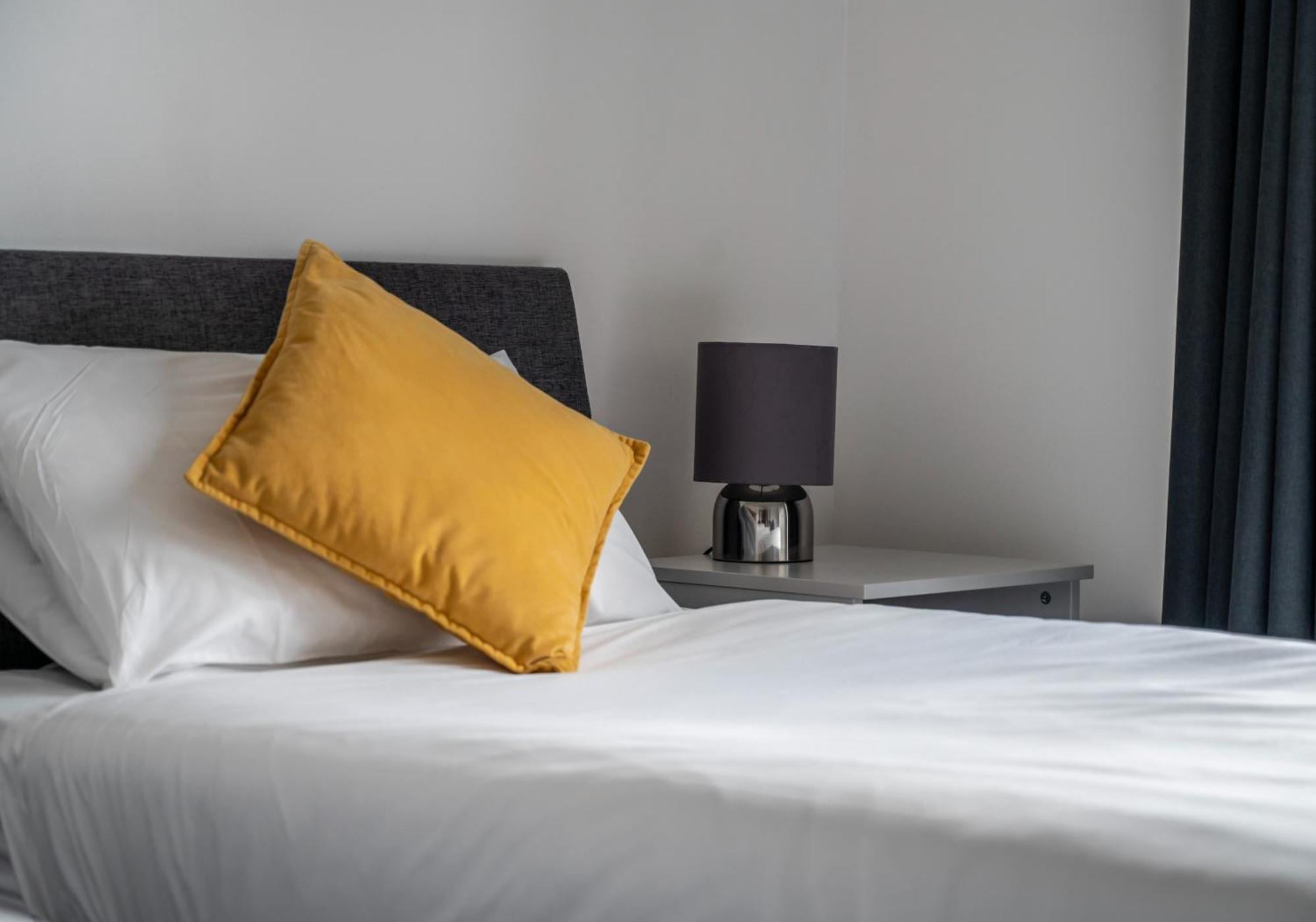 Shoreland Lodges - Cherry Lodge Fort Augustus Bagian luar foto