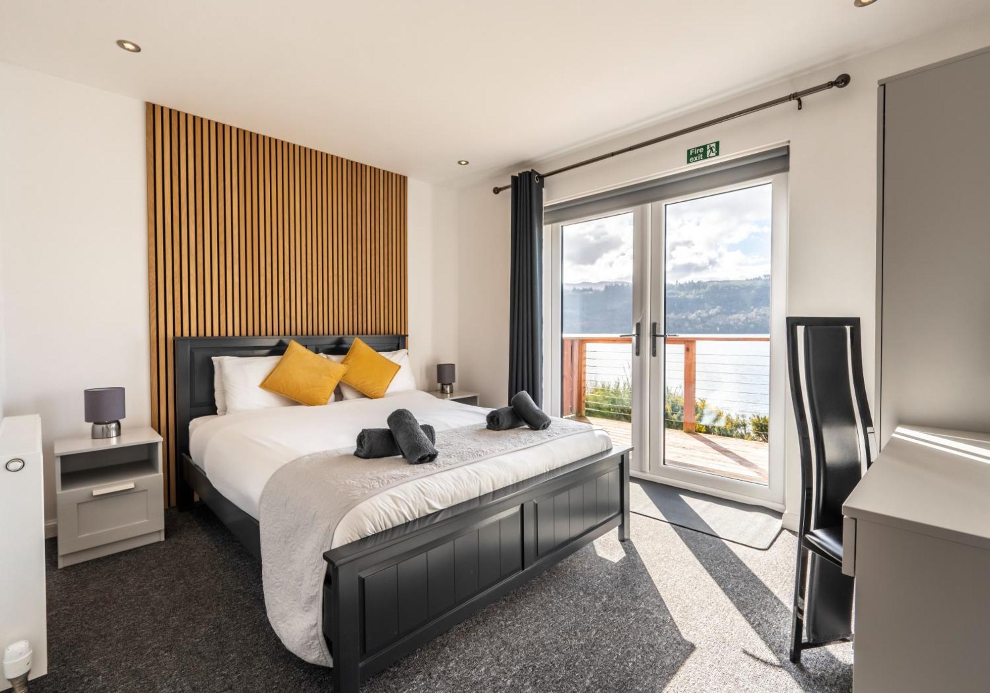 Shoreland Lodges - Cherry Lodge Fort Augustus Bagian luar foto
