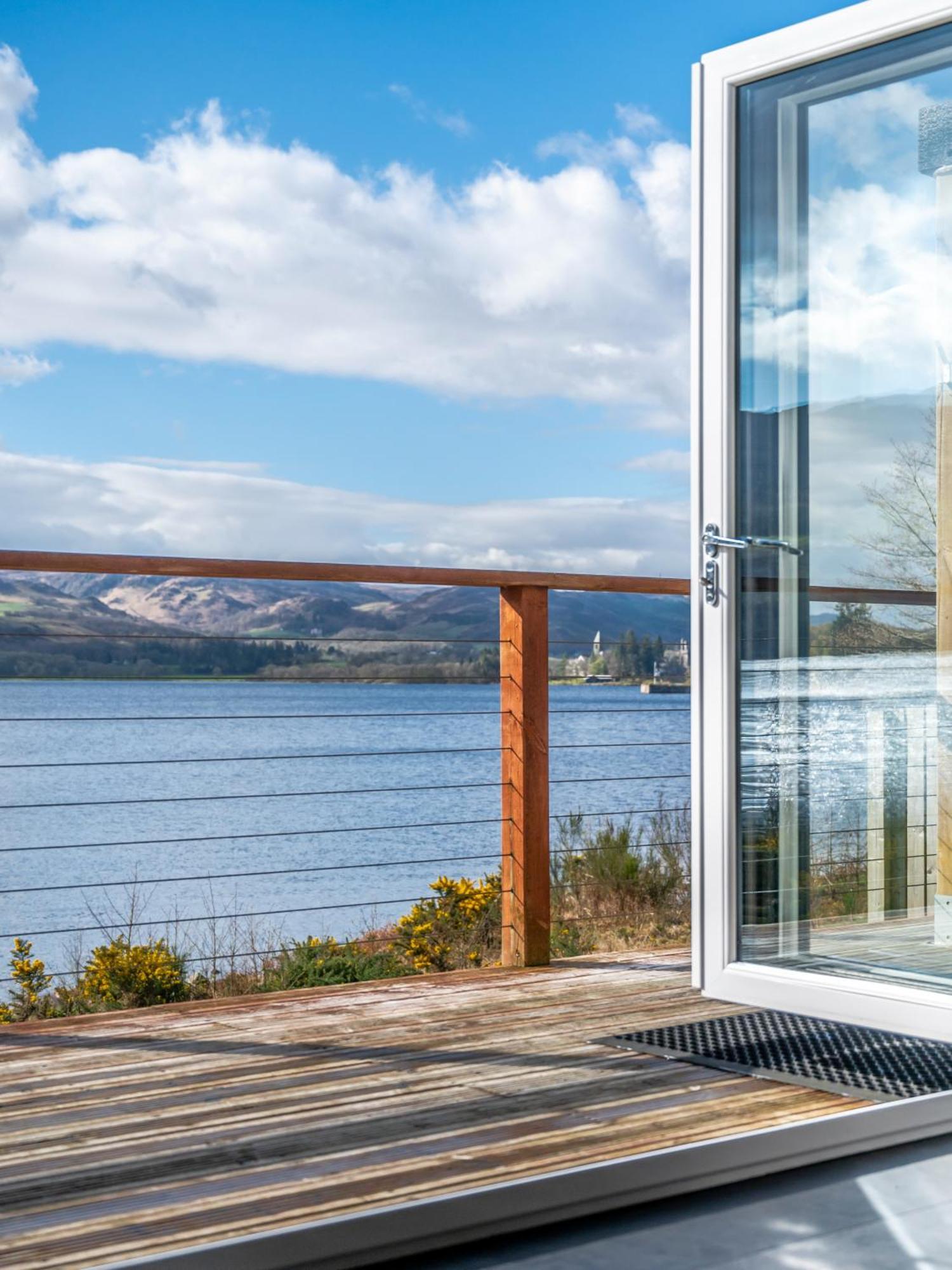 Shoreland Lodges - Cherry Lodge Fort Augustus Bagian luar foto