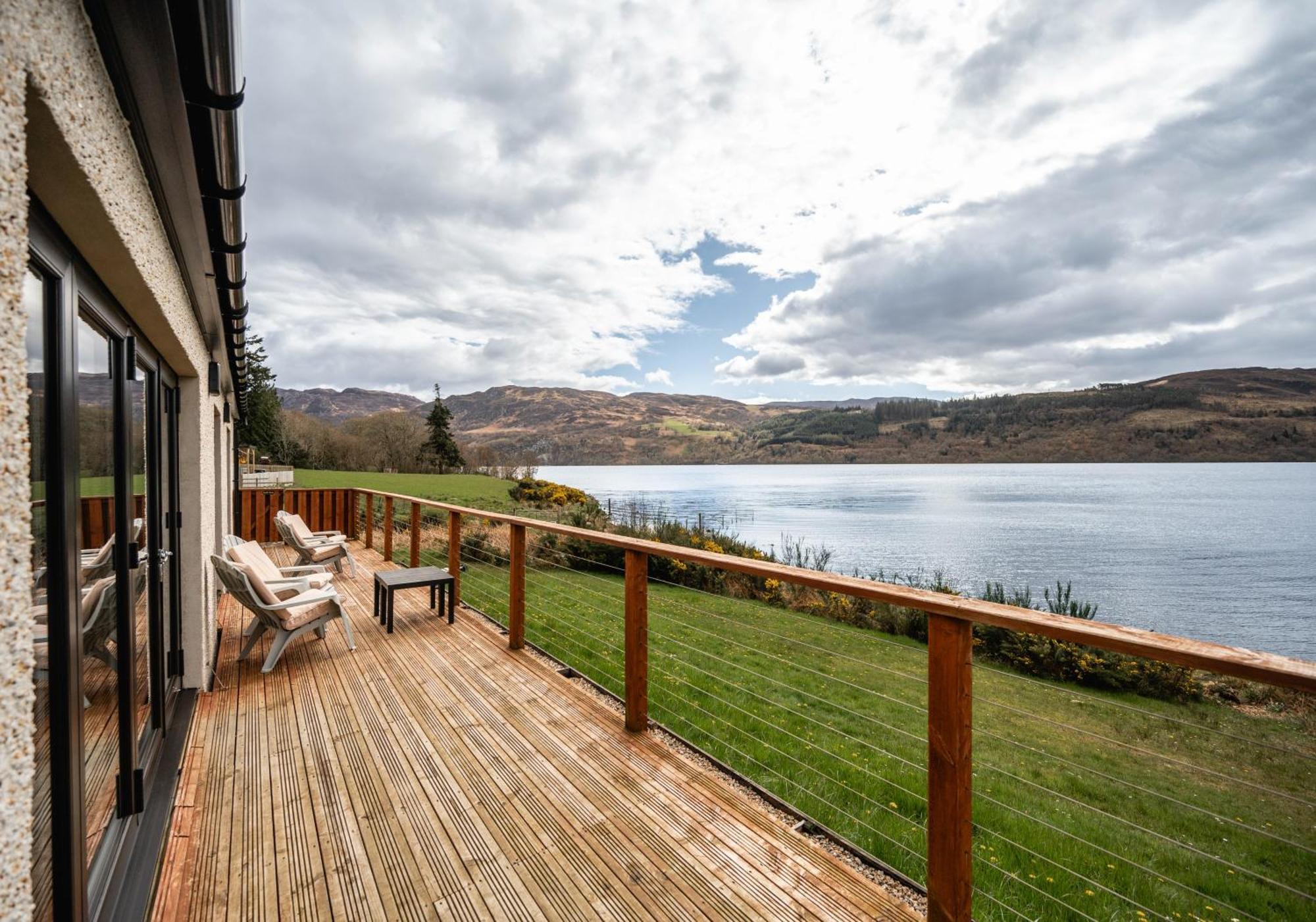 Shoreland Lodges - Cherry Lodge Fort Augustus Bagian luar foto