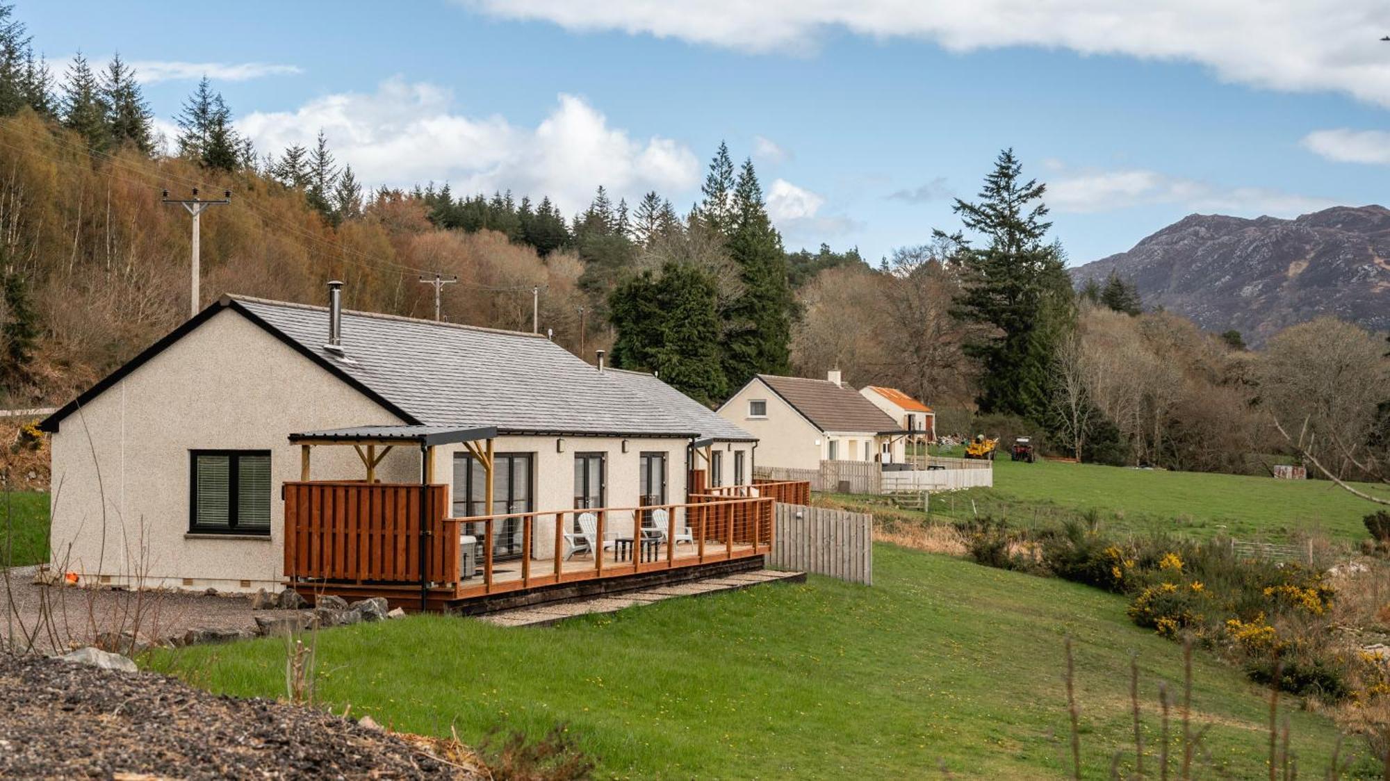 Shoreland Lodges - Cherry Lodge Fort Augustus Bagian luar foto